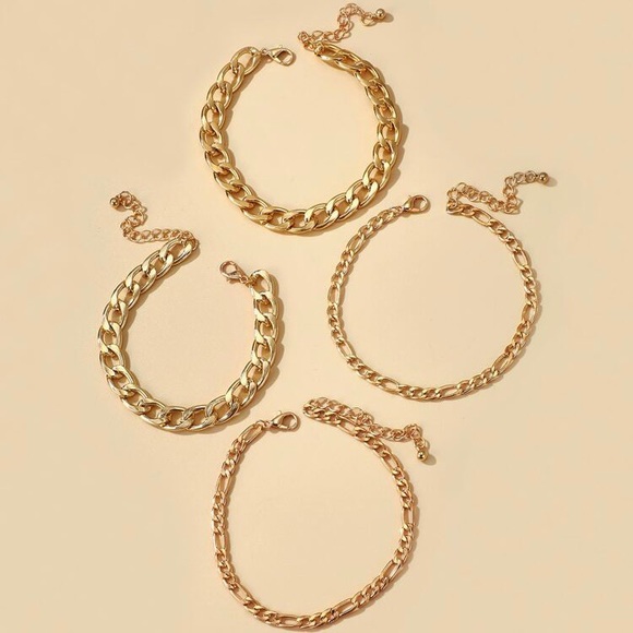 3/$30 💛 4pc Chain Bracelet - Picture 2 of 5